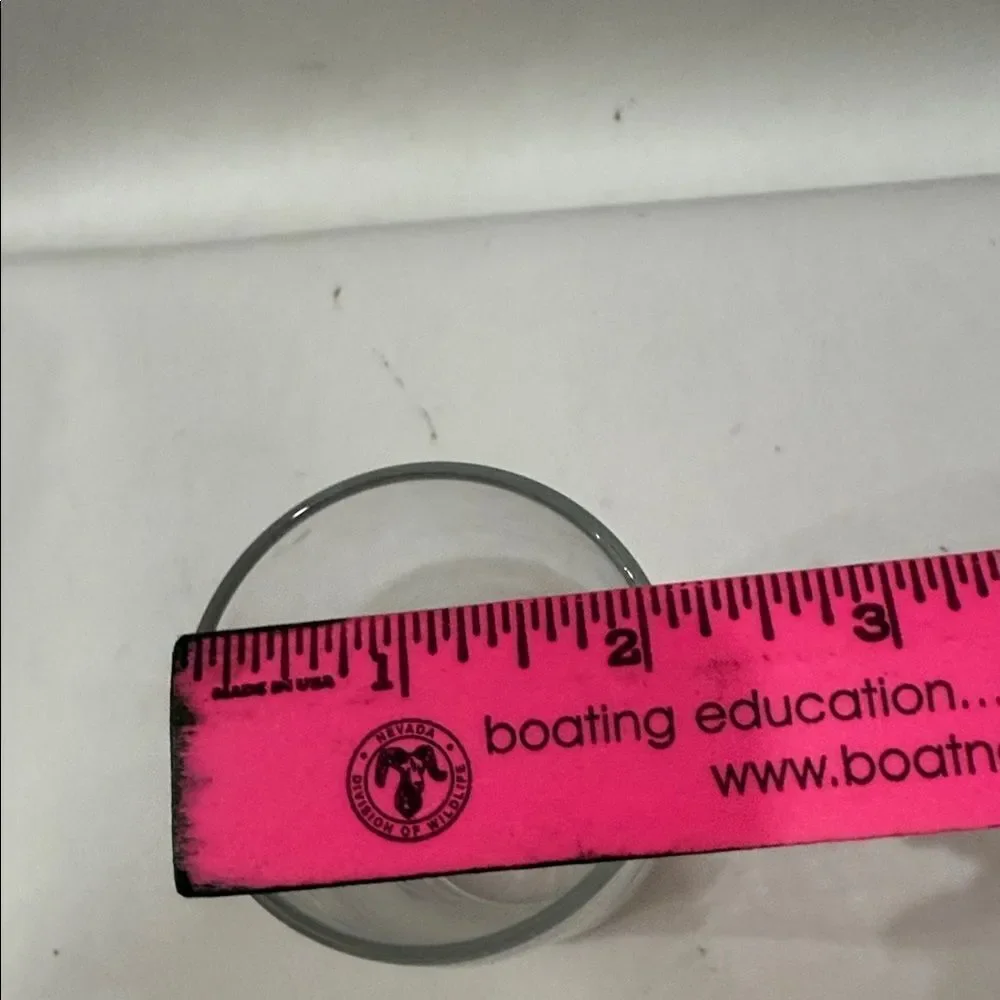 Goose Island Brewing Chicago 6 Oz Clear Glass Bar Accessory 4 In Tall 2 In Round